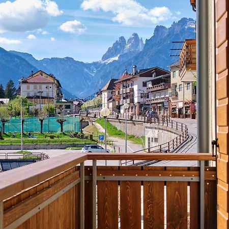Piano Terra Vista Lago Auronzo di Cadore Exterior foto