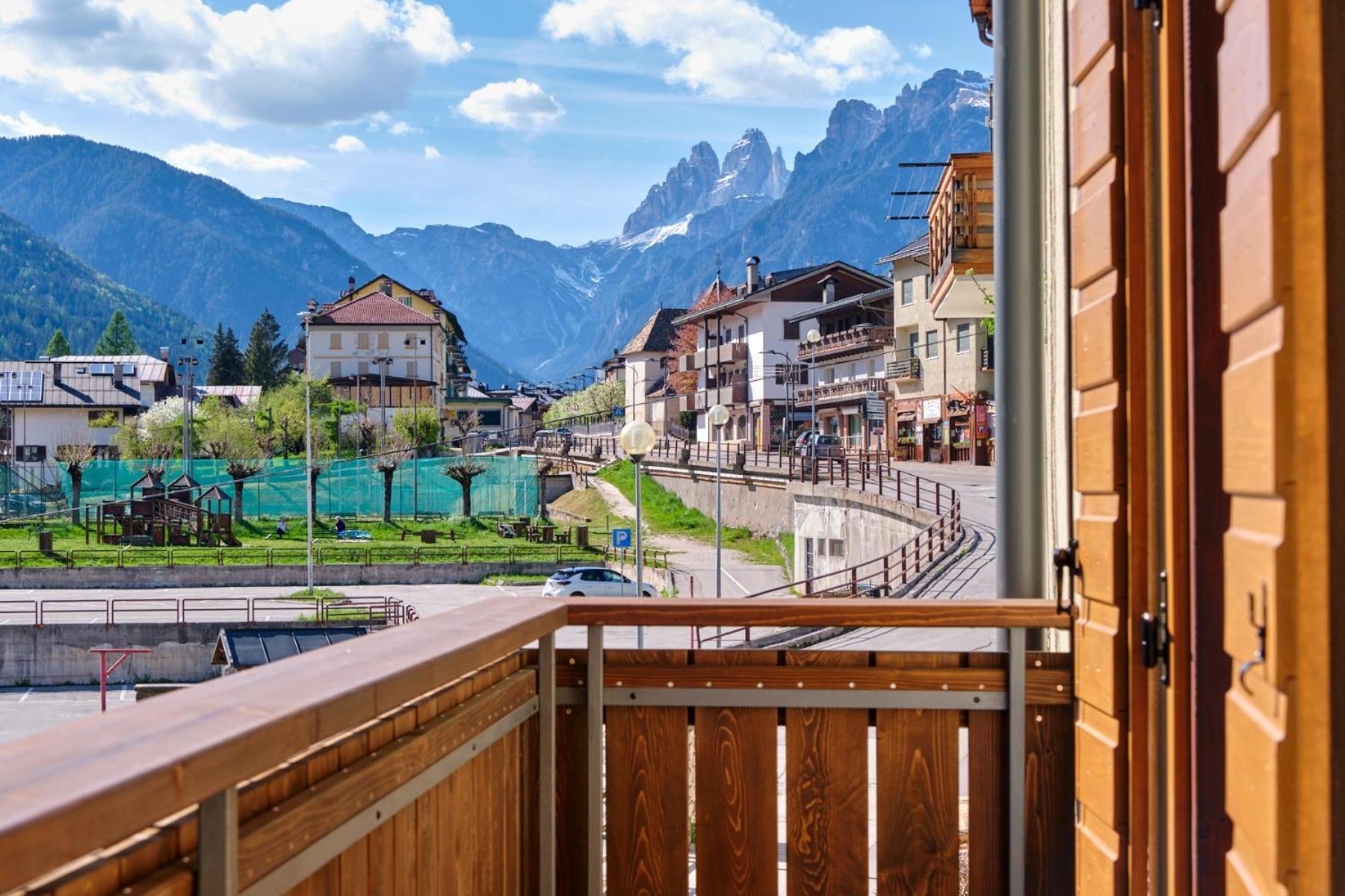 Piano Terra Vista Lago Auronzo di Cadore Exterior foto